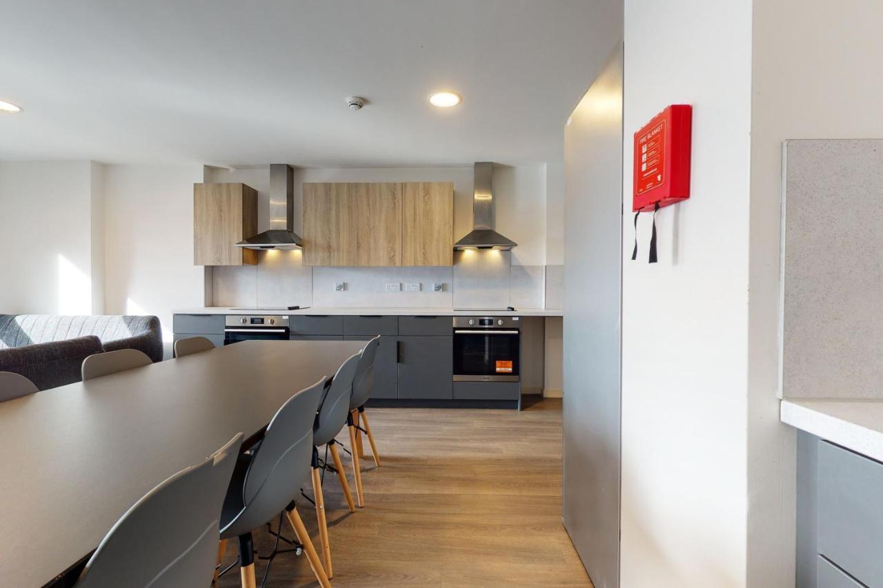 Private Bedrooms With Shared Kitchen, Studios And Apartments At Canvas Glasgow Near The City Centre For Students Only Kültér fotó